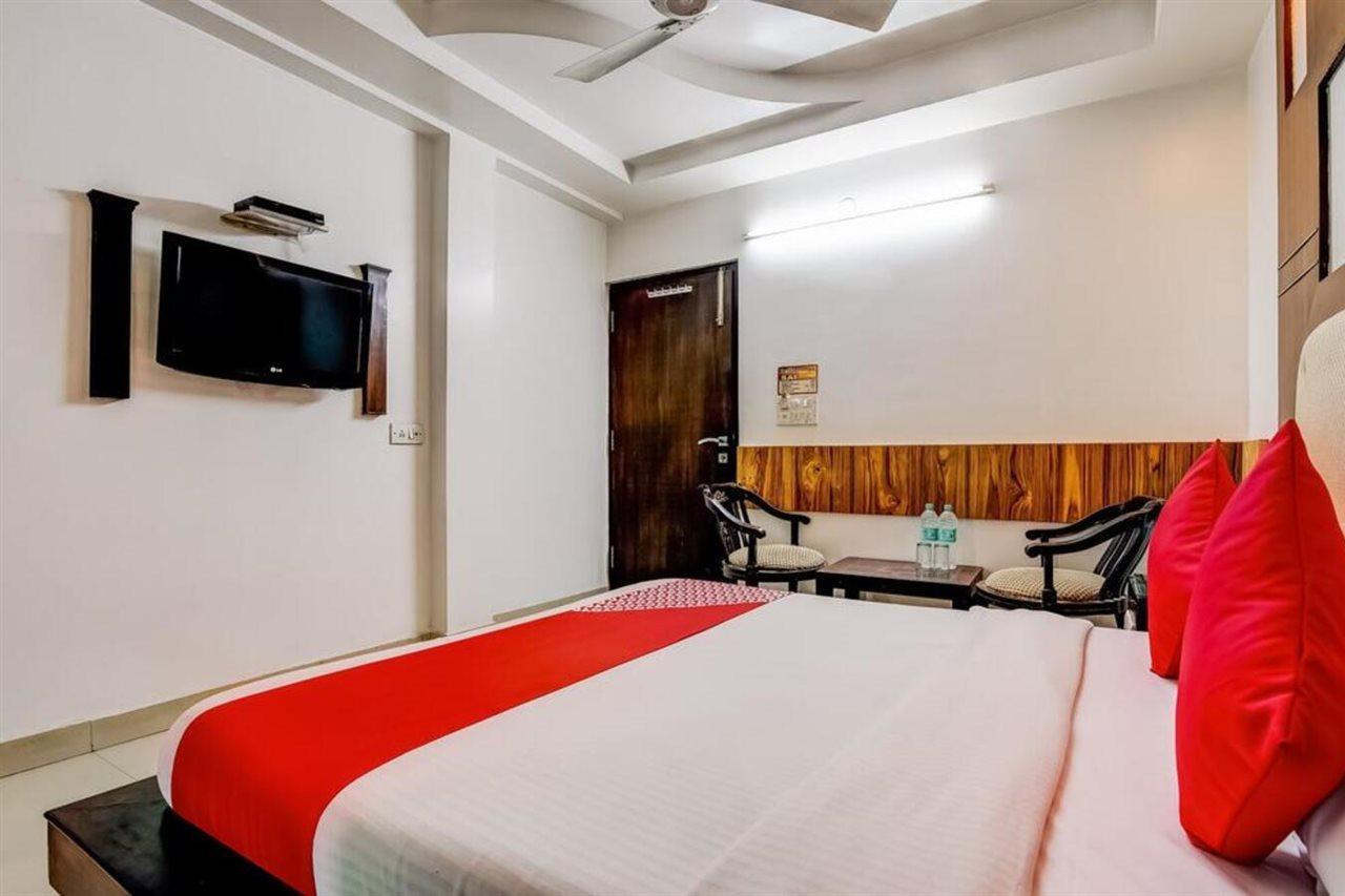 Oyo 7781 Hotel Sai International Nueva Delhi Exterior foto