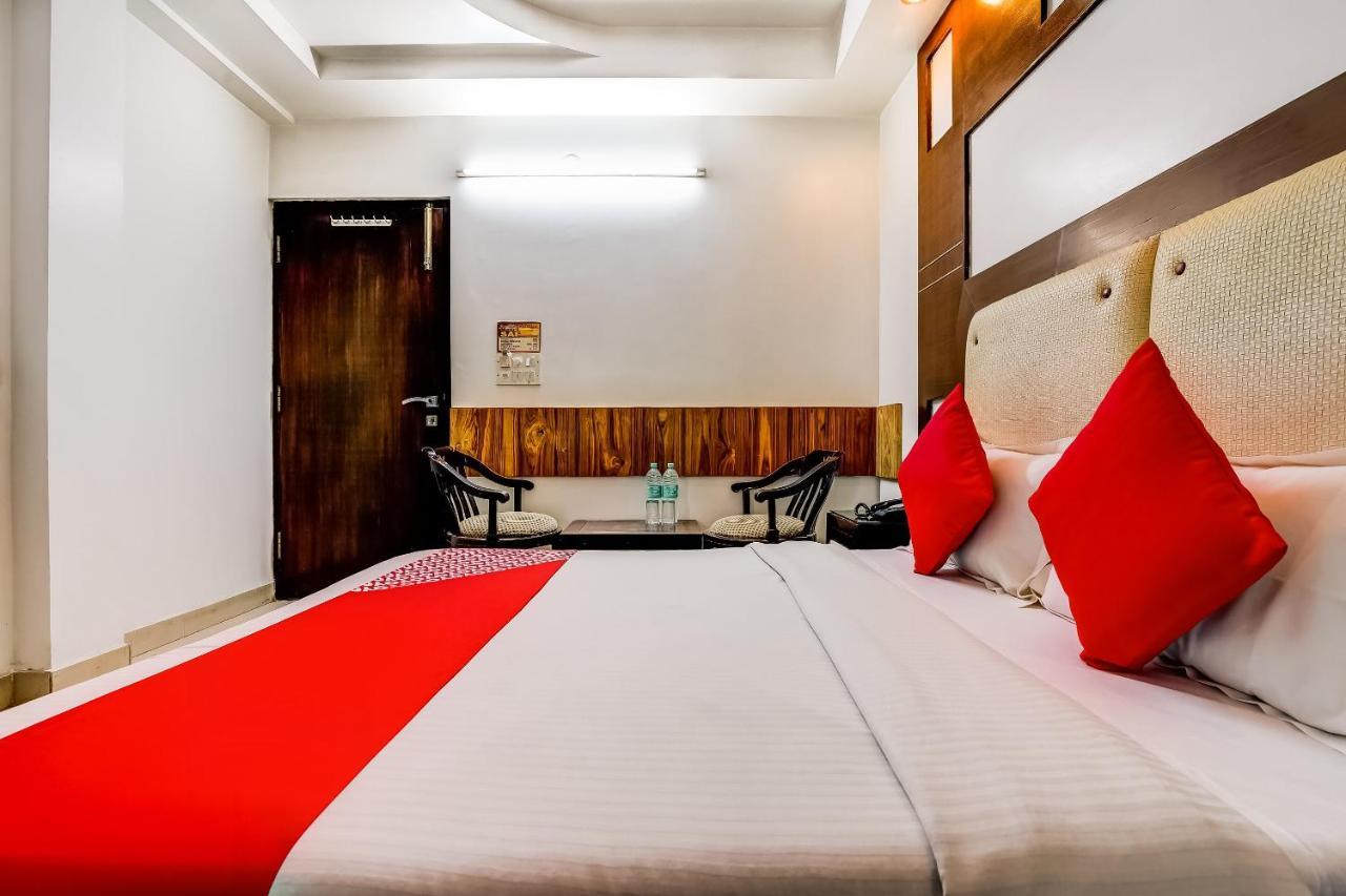 Oyo 7781 Hotel Sai International Nueva Delhi Exterior foto