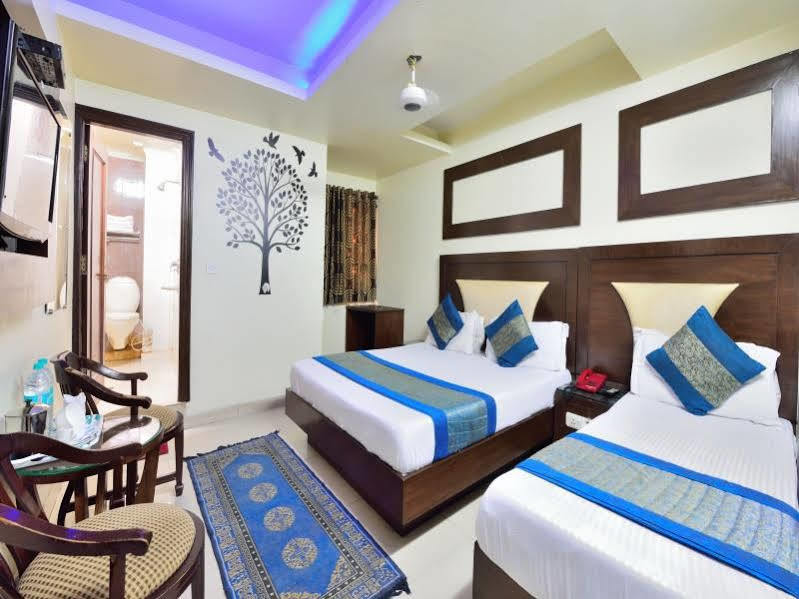 Oyo 7781 Hotel Sai International Nueva Delhi Exterior foto